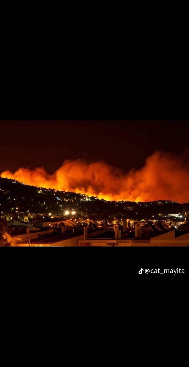 maurg1's tweet photo. Por qué lo del incendio en Orizaba y alrededores de Veracruz no está saliendo tanto en las noticias? … sospechoso https://t.co/AD3o7DBKle