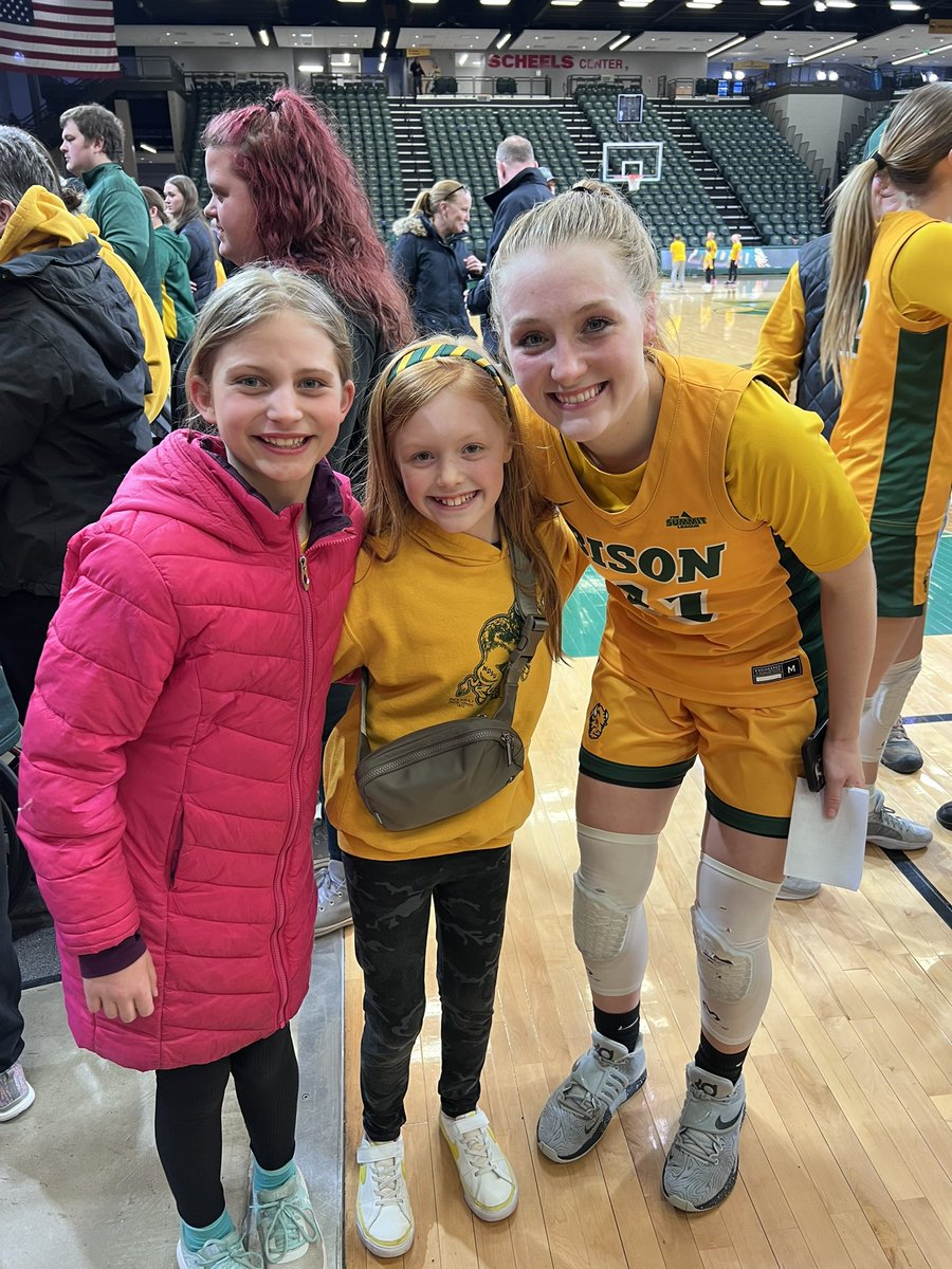The Lasso Brothers (@thelassowaypod) on Twitter photo <a href="/HamlingHeaven/">Heaven Hamling</a> thank you so much for taking time to take a picture with G and her cousin - you made their night/year! #GoBison <a href="/HamlingHeaven/">Heaven Hamling</a> thank you so much for taking time to take a picture with G and her cousin - you made their night/year! #GoBison