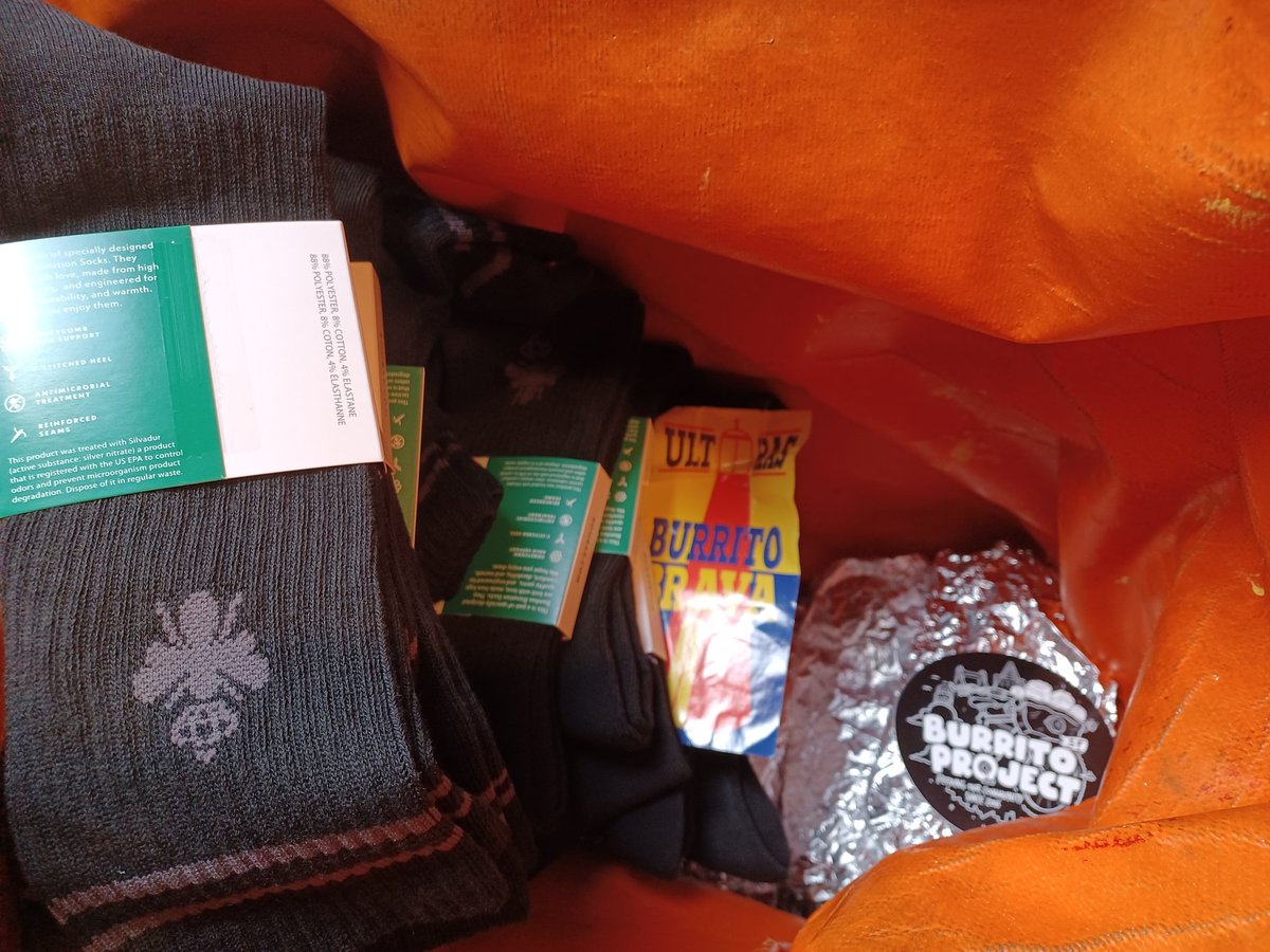 Thanks to Burrito Project for filling bags with Burritos, socks and dog food to give to our neighbors in need in the mission! You can donate to them here: burritoprojectsf.org/#donate