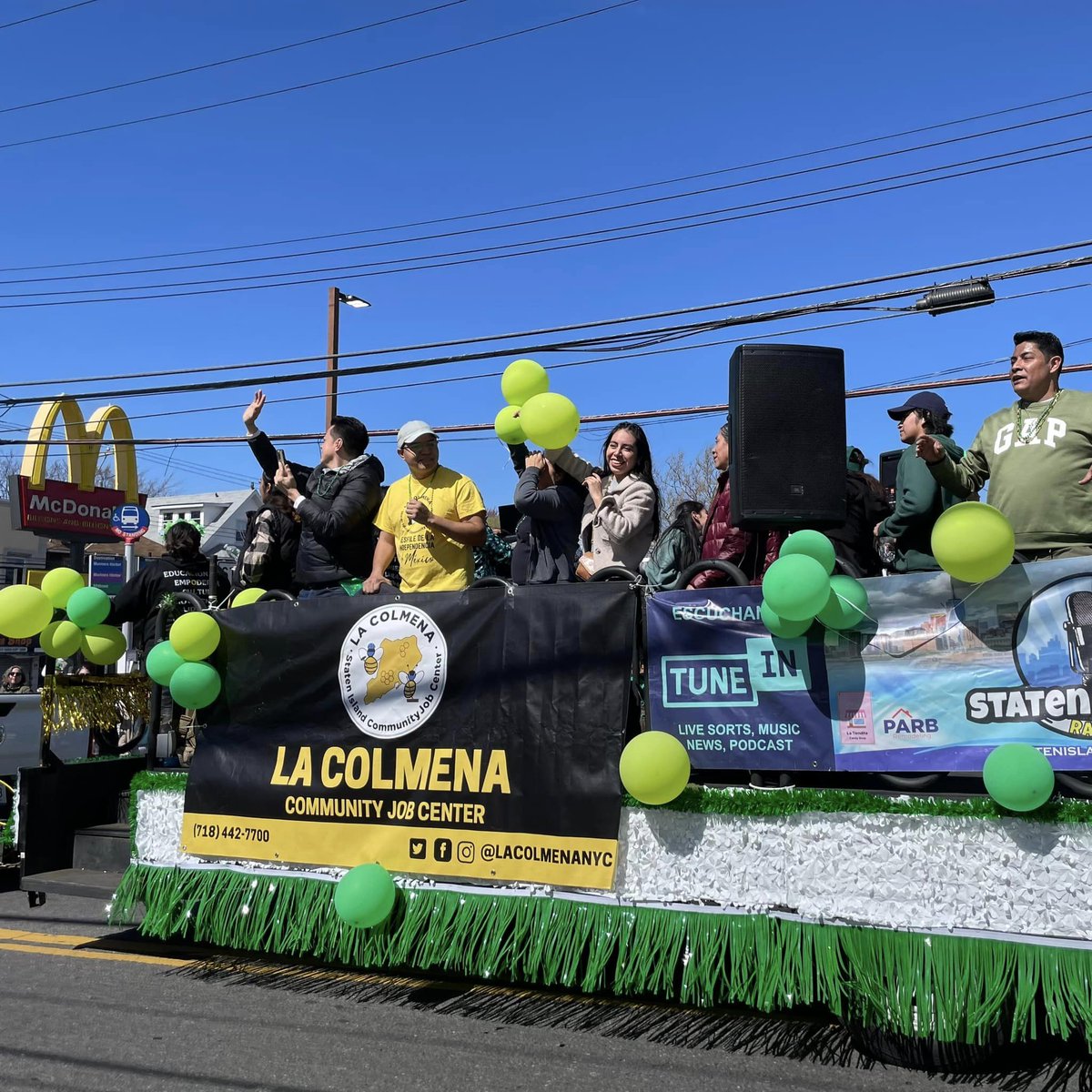 🧵4/6 We were proud to participate in the first inclusive St. Patrick's Day Parade on Staten Island. Congratulations to @forestavebid and @pridecenterSI for making this happen.