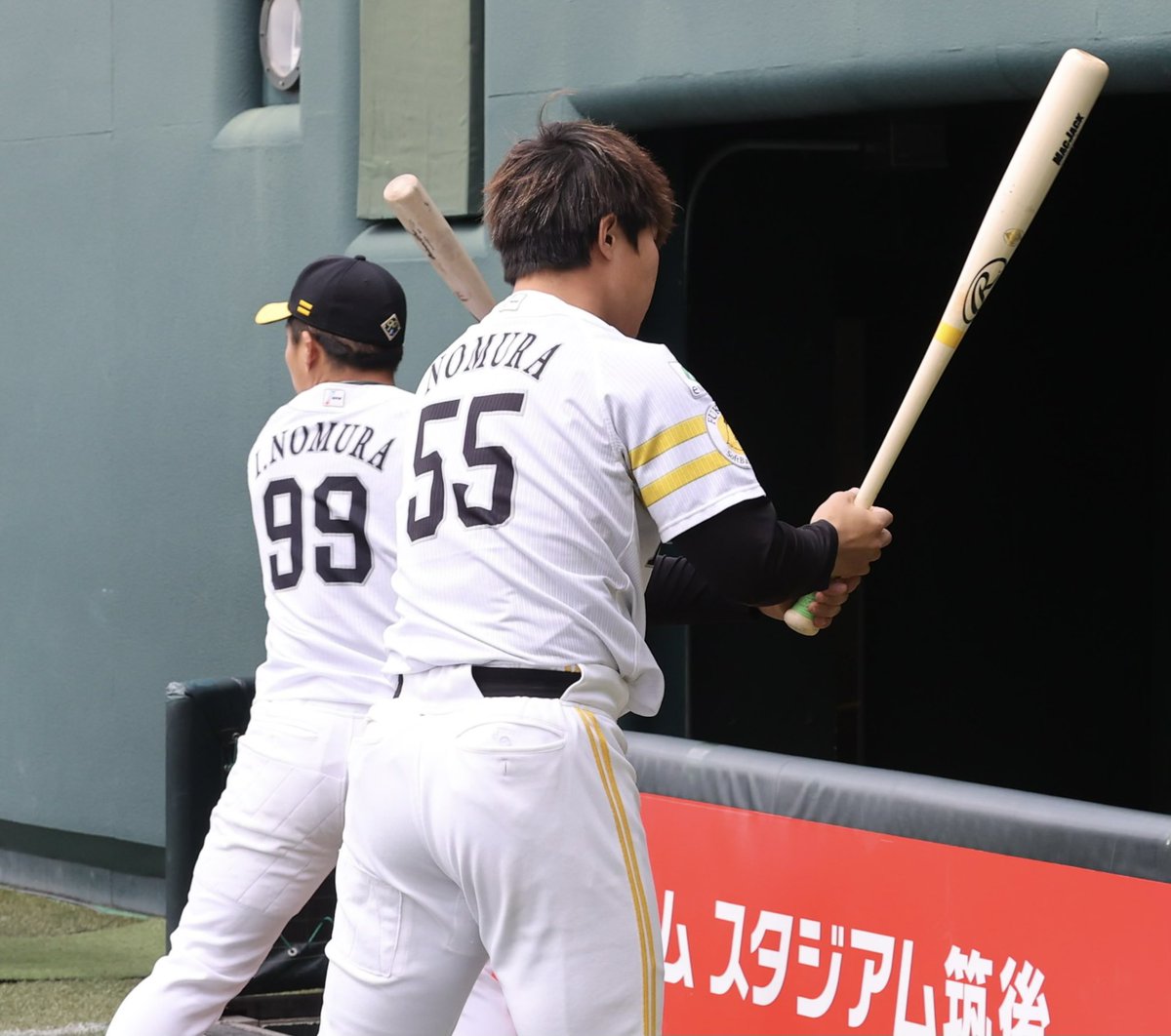 筑後情報】 何かが違う、、、 #sbhawks #npb #プロ野球 #西スポ #西