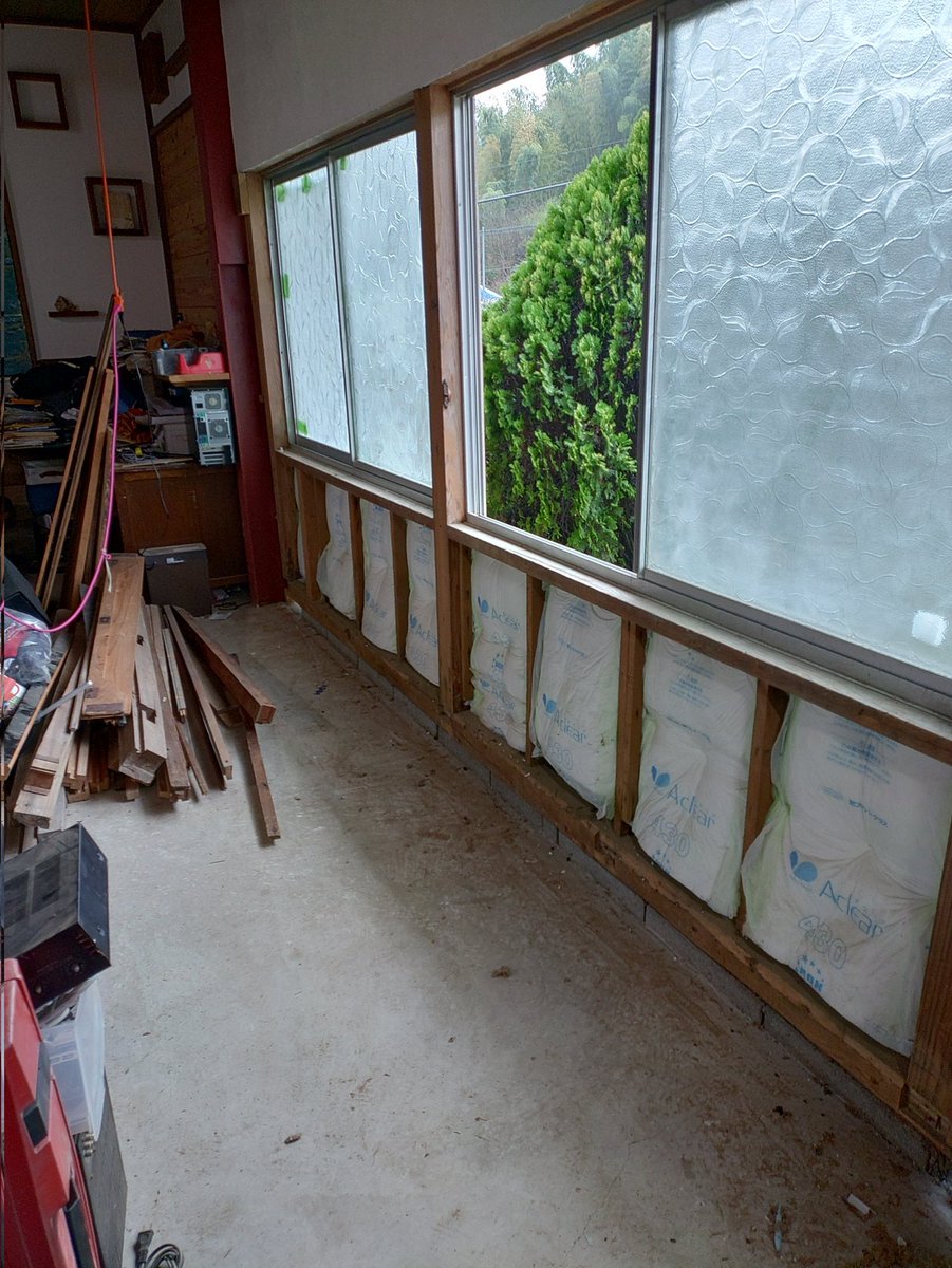 jishuren_kuma's tweet photo. 【募集】
2024年
3月31日(日)10時~17時
八代市坂本町荒瀬にて解体が決まったラフティング事務所のお片付けを行います。
下記フォームよりお申し込みください。
よろしくお願いします
https://t.co/oVhqURpYcZ https://t.co/bNmX700Wme