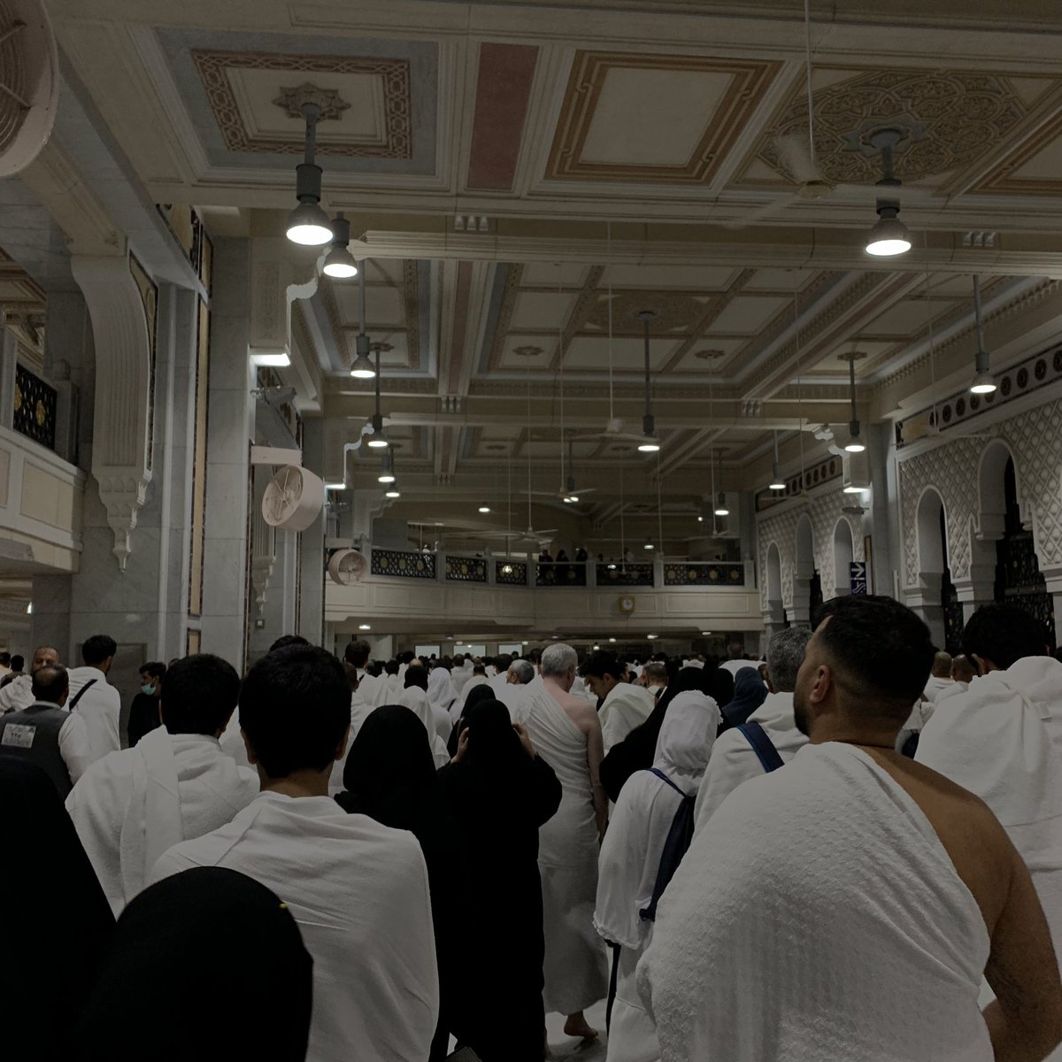 الحمدالله على تمام العمرة في خير الشهور اللهم تقبل عمرتي ودعائي ويسر أمري واعف عني وكل من أحب، ولا تترك لنا دعاء إلا وقد استجبته ولا ذنباً الا غفرته🕋🤍
