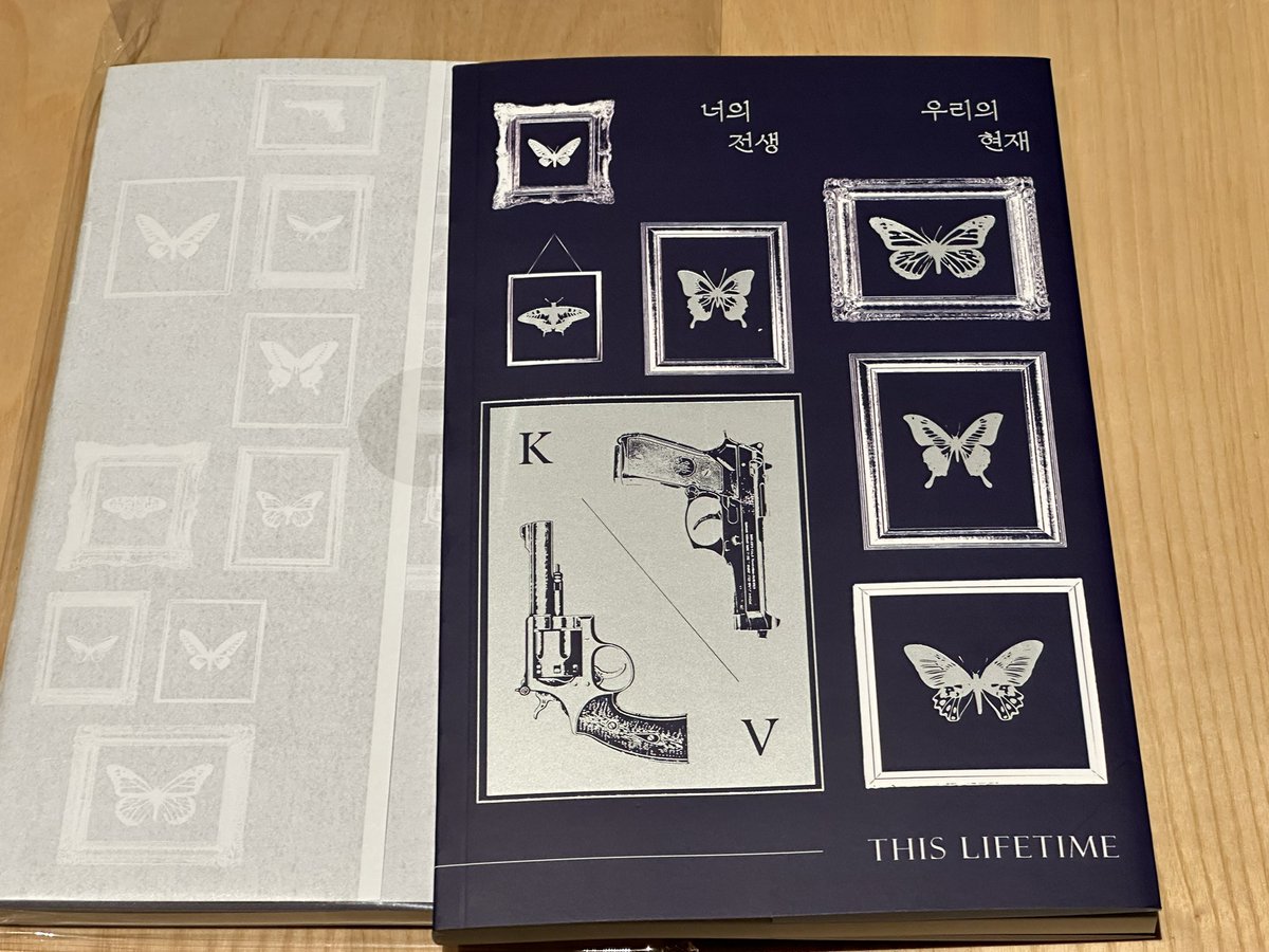 맞다 올리는걸 깜빡했다 커미작업한거 소장본 받았어용 진짜 대이쁨 짱이쁨 충격적임 -충격나밧실존-