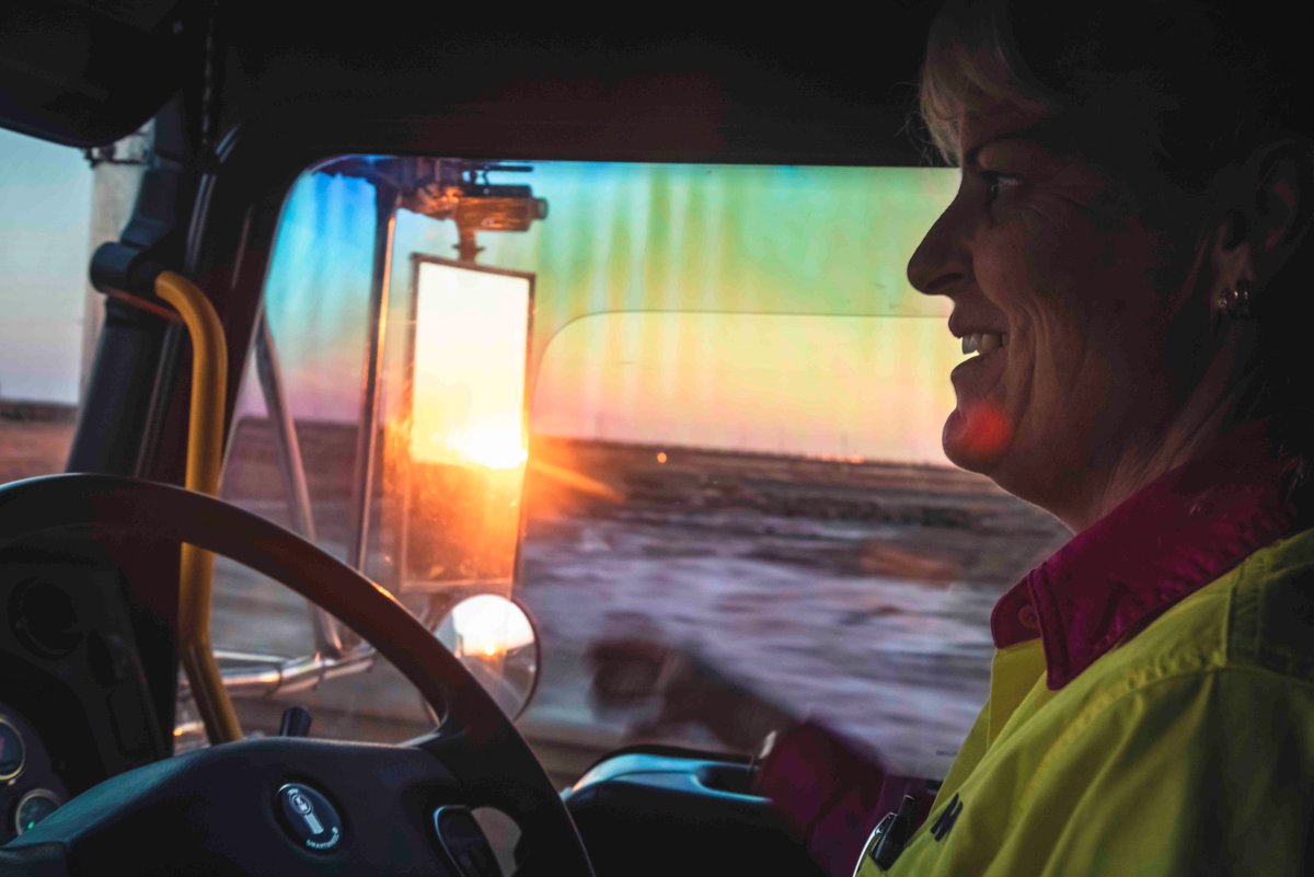 Vic Gov injects $1 million into training more heavy vehicle drivers to keep supply chains moving through partnership with Victorian Transport Association bit.ly/3x2w0g3

#trucks #trucking #truckdriving #truckdriver #truckinglife #truckingindustry #truckingaustralia