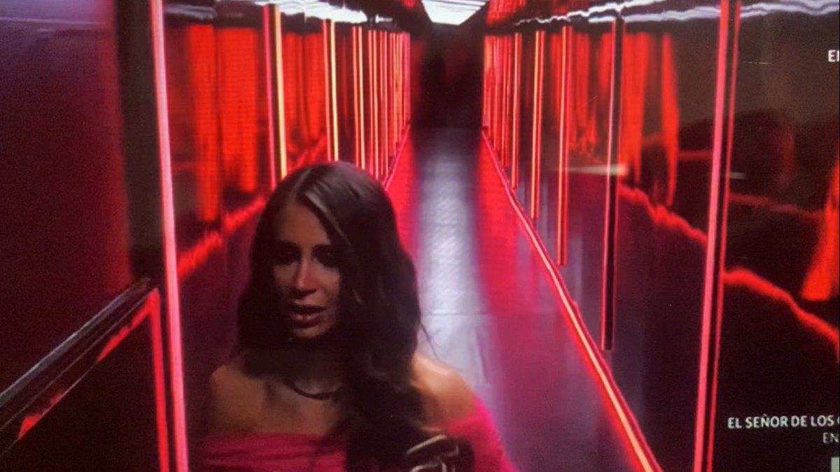 elizondok80's tweet image. Que momento mas #cardiaco #brabo @Cris_Porta #youGoGirl 💃🏽#Ole @LaJefaTLMD #siquesi esto que paso, fue justo #SeQuedoCristina  #LaCasaDeLosFamosos4 #CristinaNoSeFue #Bravooooo #LCDFL4 #ohyes