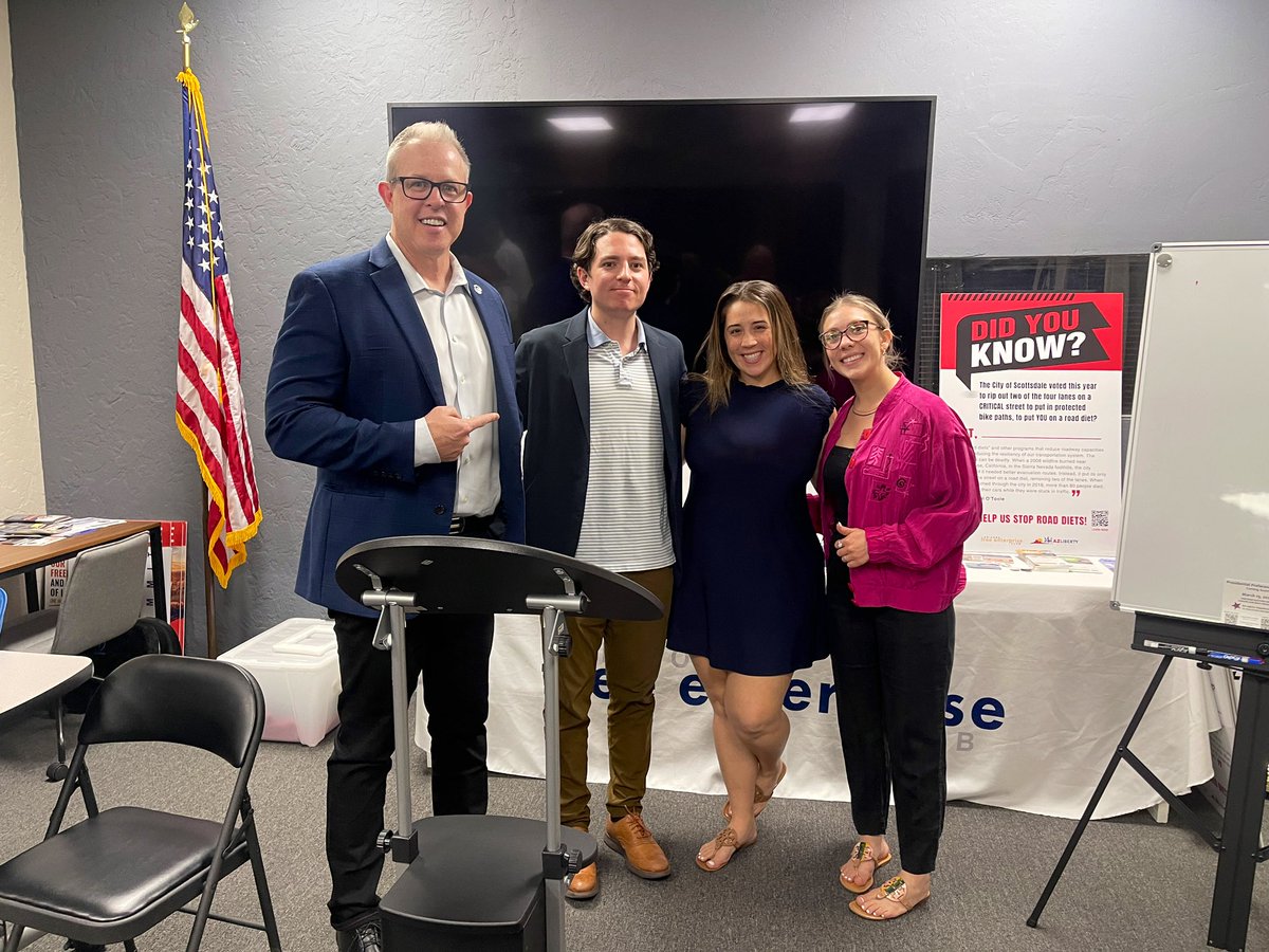 _charlotteperez's tweet photo. Thank you @TempeRepublican for having me tonight!!

It’s always a pleasure speaking to the Republican women clubs about all the great things the @ArizonaYRs are doing 🐘♦️🇺🇸

S/o to our very own @aubrey_savela for all her hard work 👏🏼 https://t.co/MRAML7xZgh