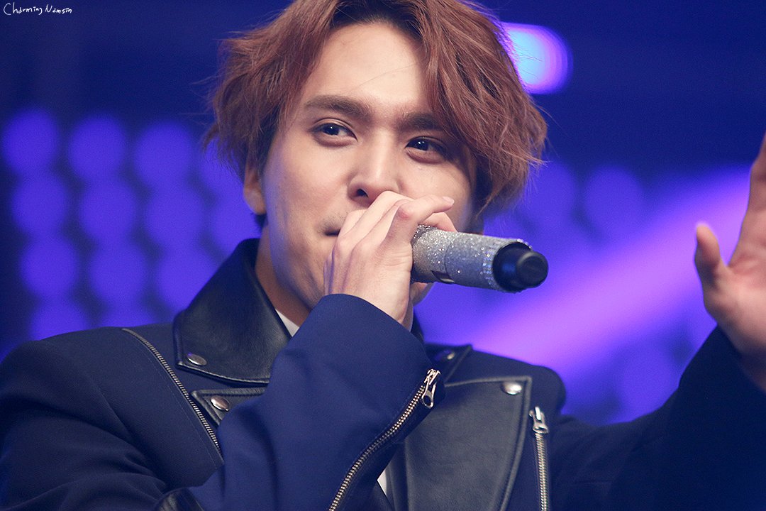 챠밍남신👑 tweet media