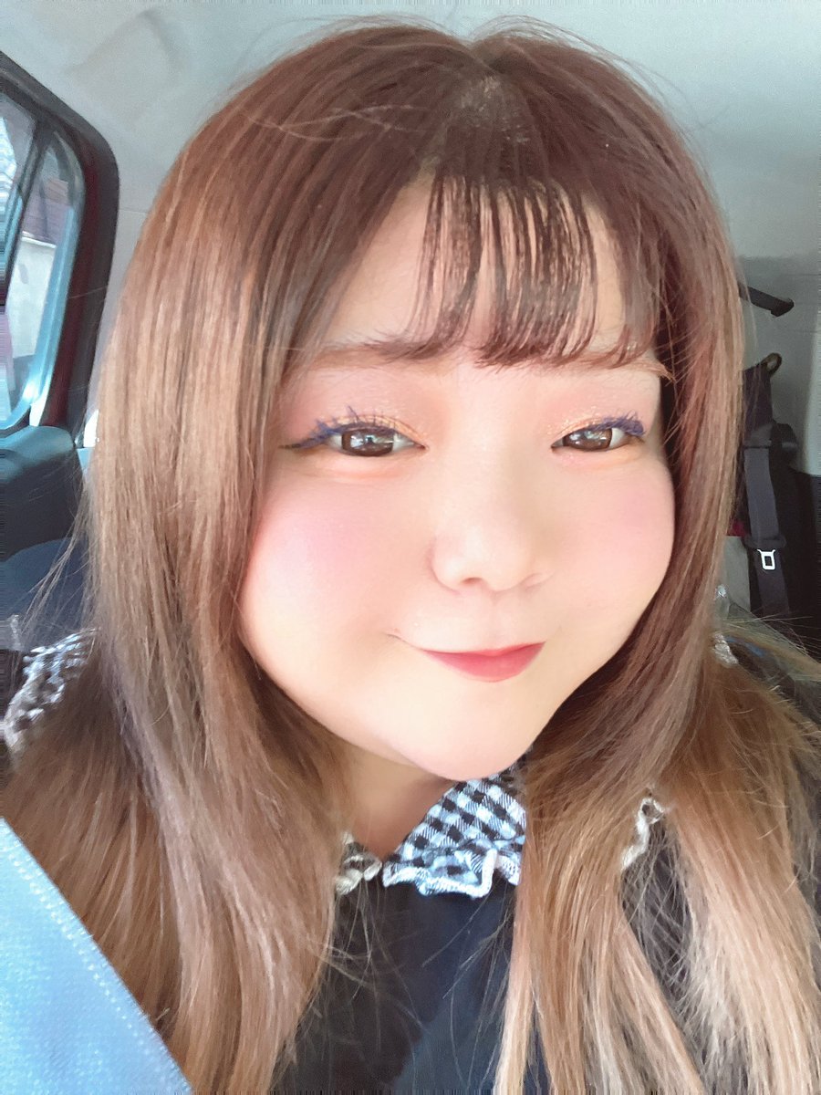 churamoca's tweet photo. こんな私でも応援してくれますか https://t.co/fD1CJ74IGy