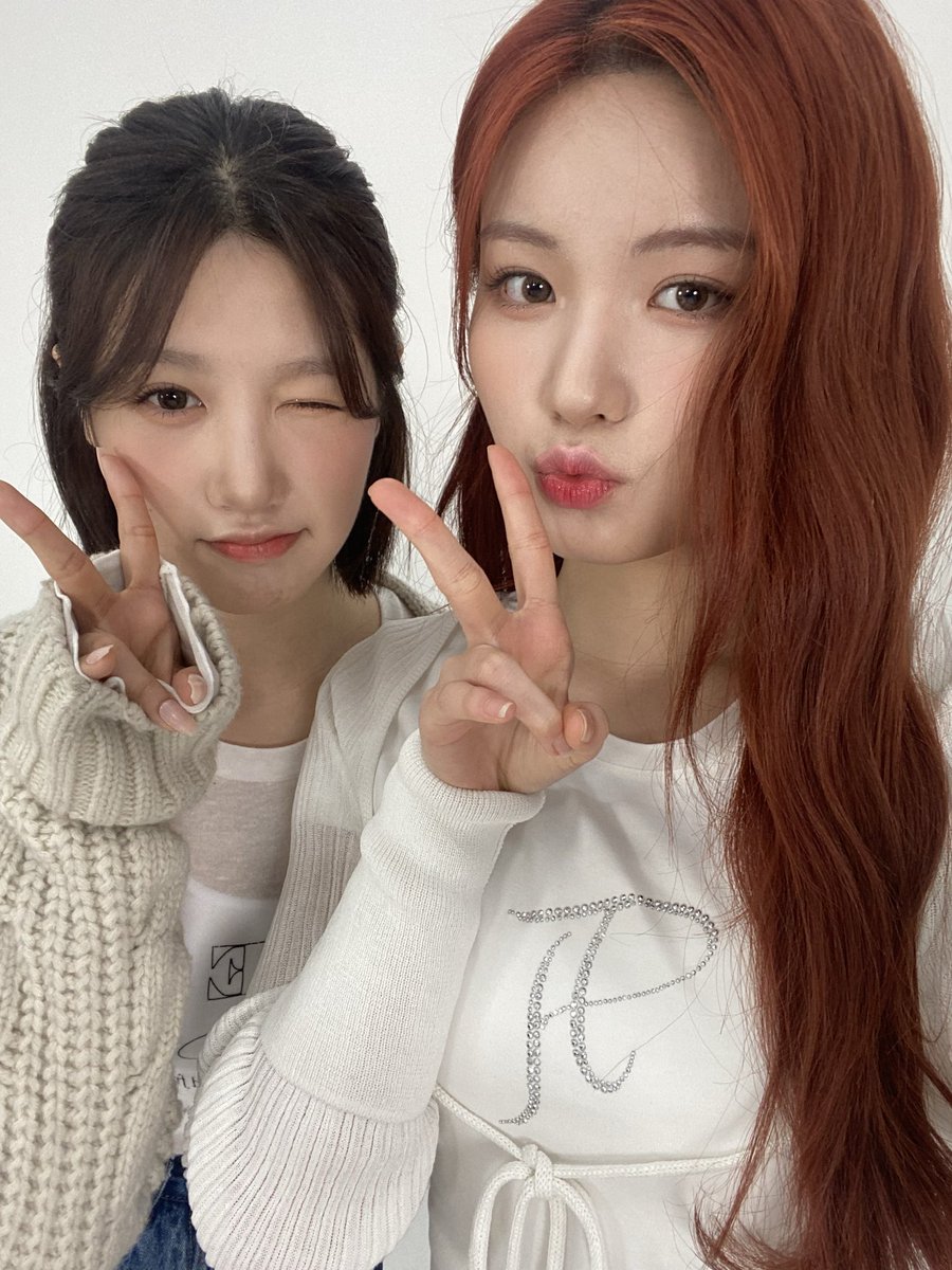 CSR_offcl's tweet photo. 나의 소울메이트 ㅇㅅㅇ 생일추카해💖🎂

#첫사랑 #CSR #수아 #SUA #서연 #SEOYEON
#안서연_유수아_우정_뽀에버 https://t.co/kU30bePAJE
