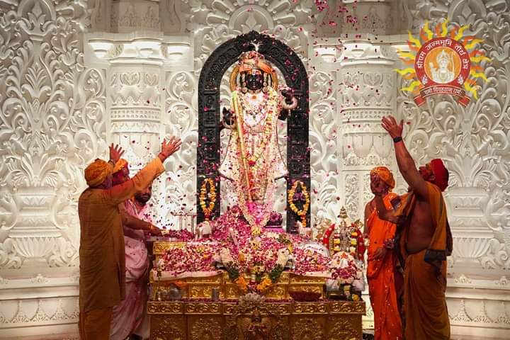 PratibhaBhapkar's tweet photo. होली खेलें रघुवीरा अवध में होली खेलें रघुवीरा
#होली 
#शुभ__रंगोत्सव https://t.co/drXxcEydk9
