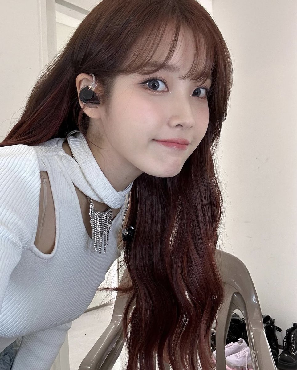 iu__1112's tweet photo. セルカ大放出ありがとうございます(土下座)😭😢😭😭😭🫶🫶💖💖💖

#IU #아이유 https://t.co/k6nweSK2v4