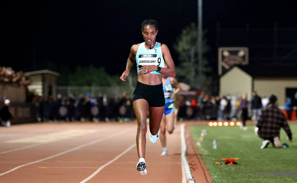 RunBlogRun's tweet photo. Tsigi Gebreselama, Ethiopia, ran 29:48.34, the world leader, to win the PARIS TEN, Women's PARIS TEN,, The TEN, March 16, 2024, photo by Wendy Shulik, #soundrunning, #TheTEN, #journeytoparis2024, #on_running, #Ethiopia, https://t.co/zDRjkZ0NeM