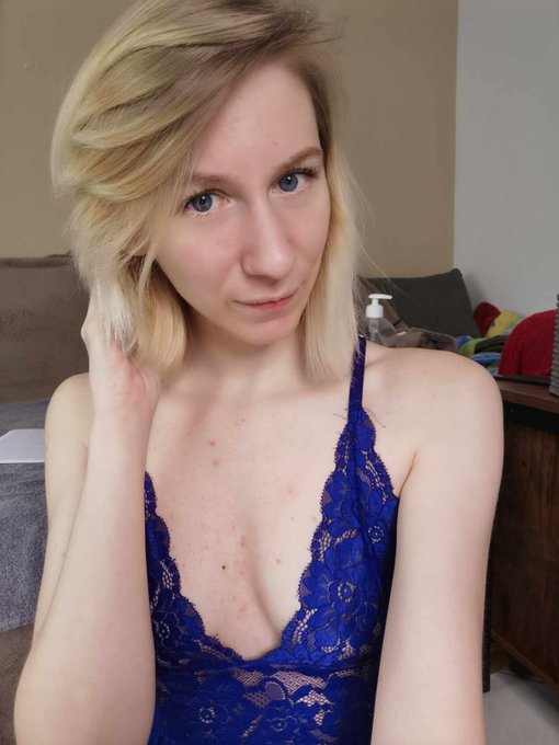 Et on attaque le live du jour :D https://t.co/P6KBkbh9Nc https://t.co/0BQjK4GiCv<a href="/tag/animallovers"class="tags"><span>#animallovers</span></a><a href="/tag/animalwelfare"class="tags"><span>#animalwelfare</span></a>