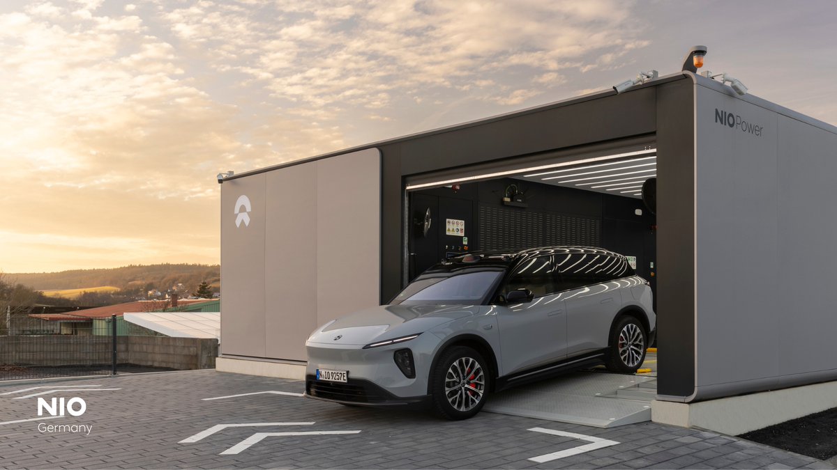 The NIO Power Swap Station in Geiselwind is now open. With the opening, we have successfully put the twelfth Power Swap Station in Germany into operation. #NIO #BlueSkyComing #PowerSwap #EV