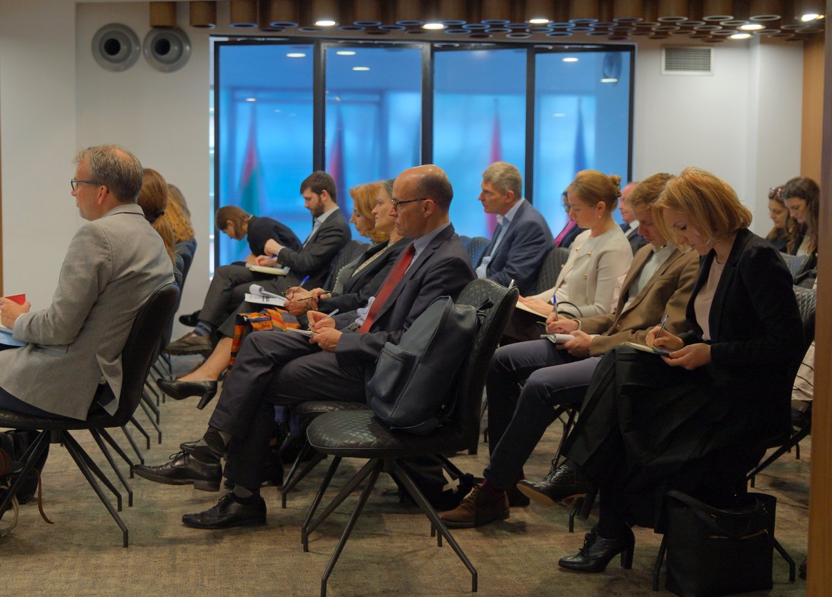 Practitioners_'s tweet photo. 📢🇦🇱#PNVisitAlbania kickedoff this morning with the @EUinAlbania !
Two intensive days of exchange, learning and collaborative work begin 💪

#EuropeHouse #StrongerTogether
#KnowledgeExchange #EuropeanCooperation https://t.co/laOEwVdWte