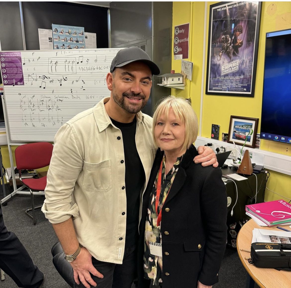 On Friday, @thebenforster visited his old school @thornhill_uk & reunited with his music teacher Mrs Bennett. Throughout Ben’s formative years, she provided support & inspiration for Ben to believe in himself & follow his dreams! We’re so grateful Ben followed her advice! ❤️❤️