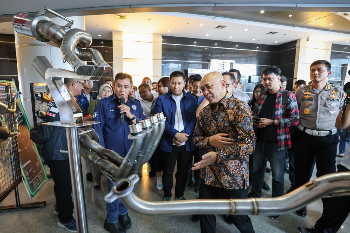 MenKopUKM Tegaskan Perlunya Standardisasi Dukung Industri Knalpot Aftermarket

Selengkapnya hanya di : imi.id/menkopukm-tega…