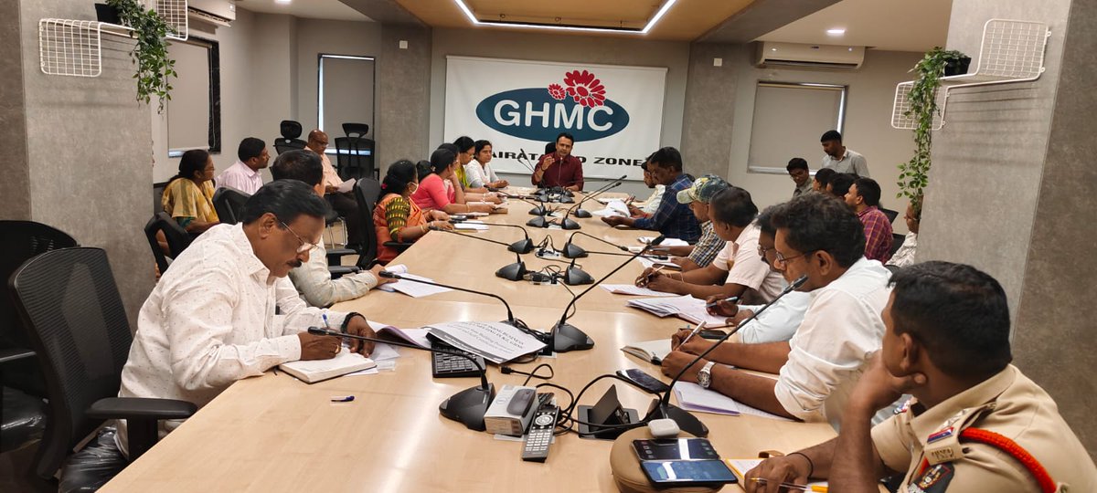 Conducted meeting with members of Lake Protection Committee of Khairatabad zone where it was emphasized that all the committee members to actively visit the lakes regularly and if any issues noticed, bring it to the notice of all committee members immediately @CommissionrGHMC