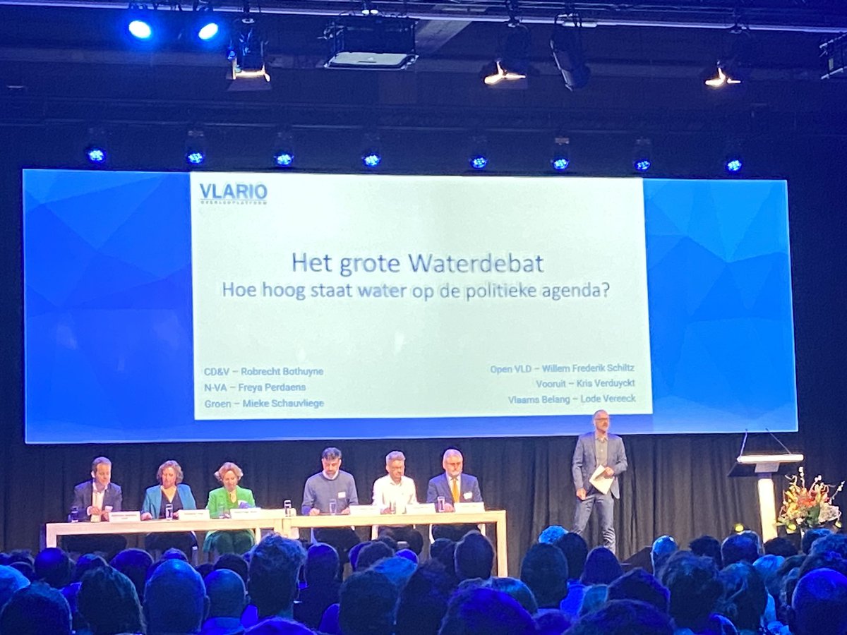 Het grote waterdebat. Hoe hoog staat water op de politieke agenda? 
<a href="/RobrechtB/">Robrecht Bothuyne</a>, <a href="/FPerdaens/">Freya Perdaens</a>, <a href="/vereeck/">Lode Vereeck</a>, <a href="/miekeschauv/">Mieke Schauvliege</a>, <a href="/wfschiltz/">Willem-Frederik Schiltz</a>, @kris_verduyckt 
#vlariodag