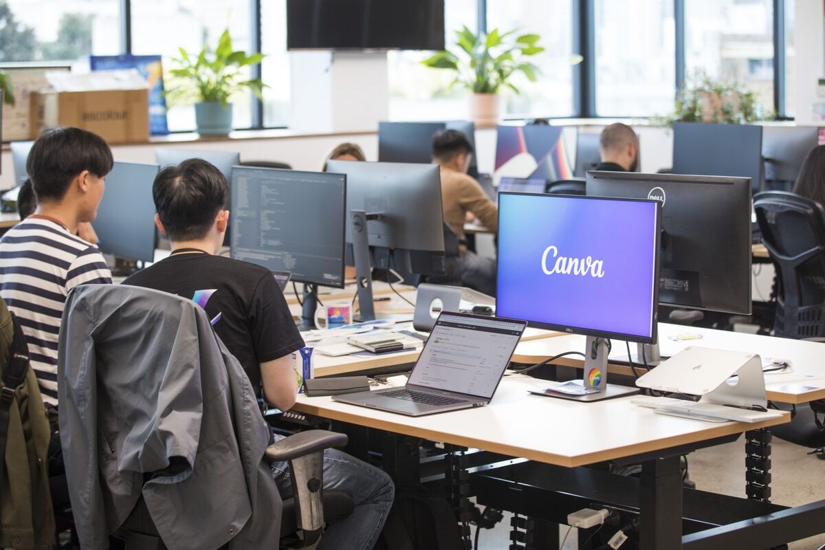 Exciting news in the creative world! Canva acquires the beloved Affinity creative suite, a favorite among Mac users. COO Cliff Obrecht reveals the deal's value, reaching 'several hundred million pounds.' #Canva #Affinity #CreativeSuite #Acquisition