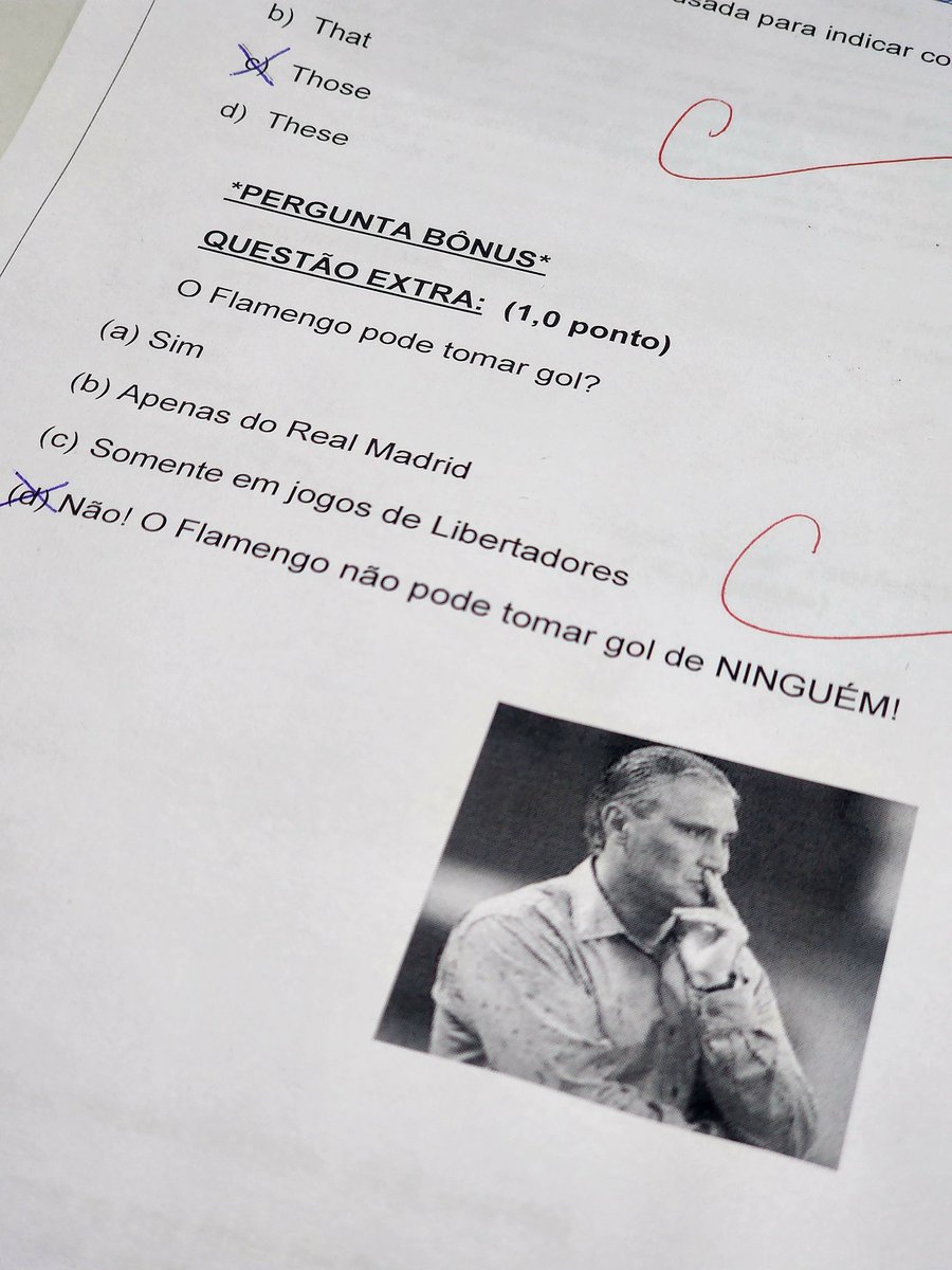 Meus alunos seguem muito bem educados (doutrinados) por aqui. Se prepararam muito bem para a prova e para a VIDA! De ninguém... ❌⚽🧠📚