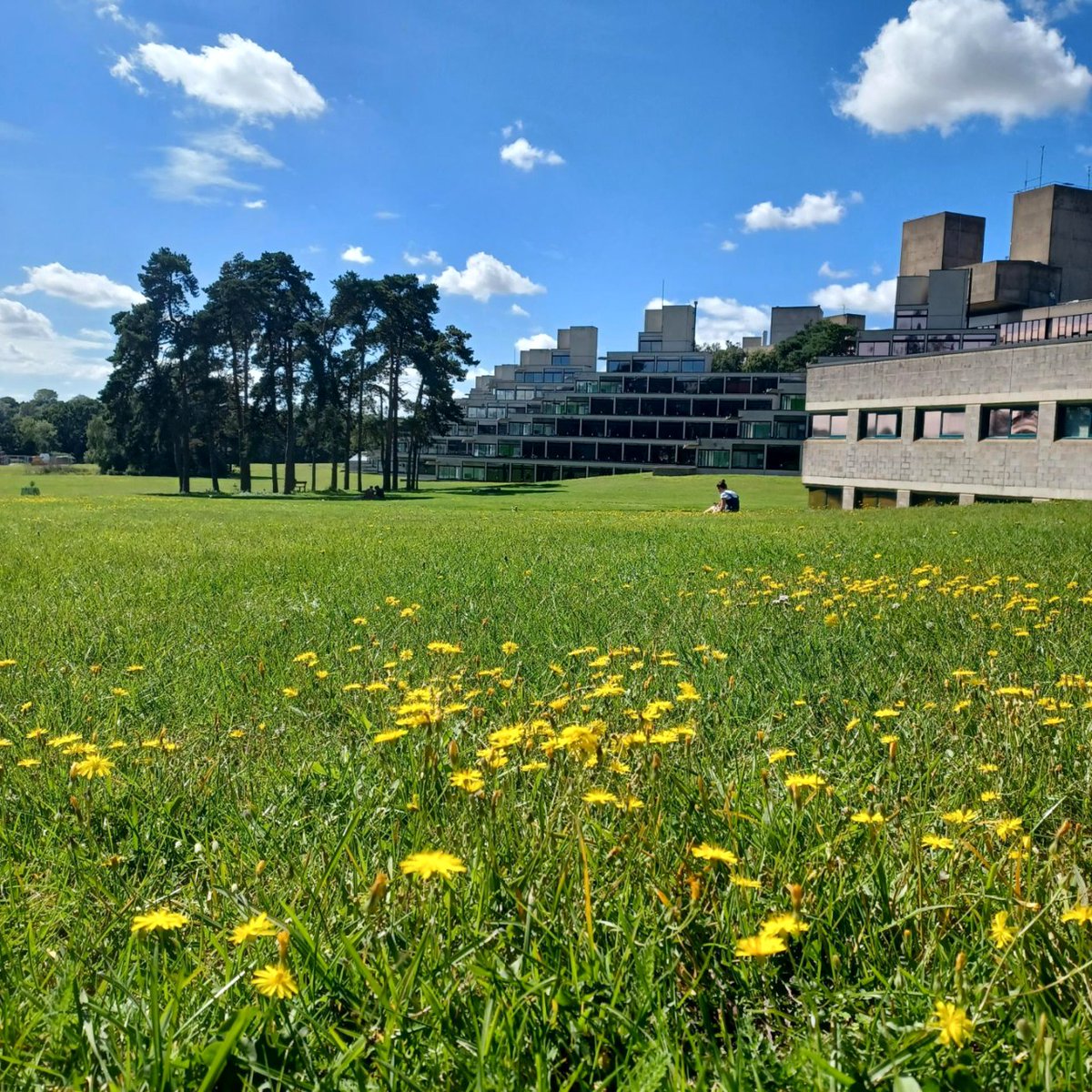 UEALibrary's tweet image. *EASTER BREAK*

The Helpdesk and Live Chat will close at 5pm on Wednesday 27 March.
Live Chat resumes 8am on Wednesday 3 April. 
The Helpdesk reopens 9am on Wednesday 3 April. 

Wishing you all a wonderful and restorative Easter Break - The Library.

#EasterBreak #UEALibrary