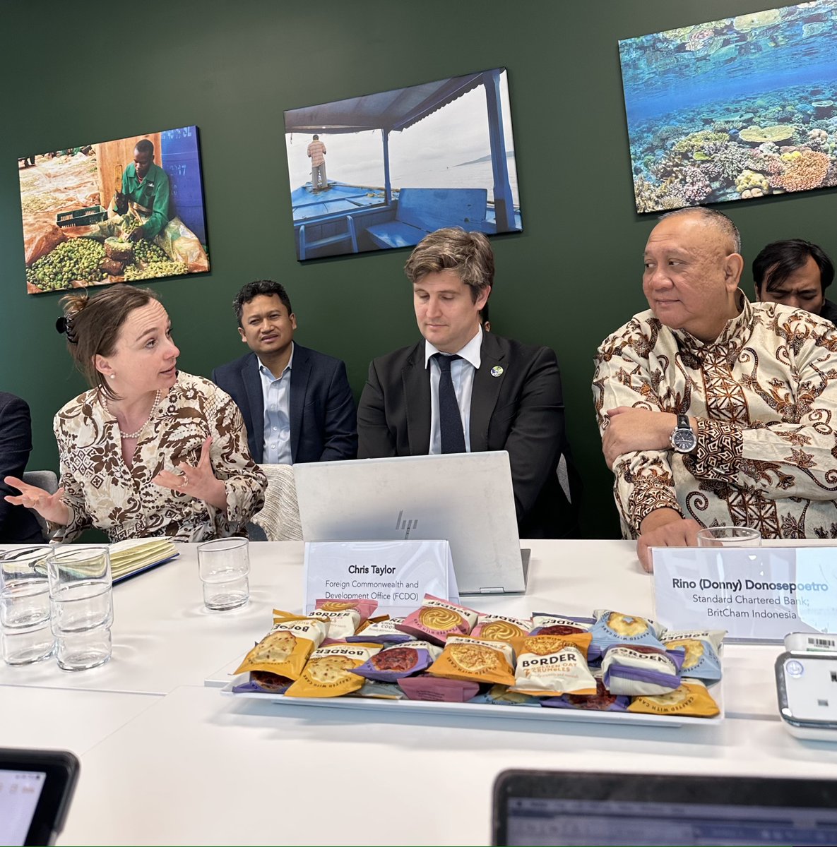🇮🇩Yesterday The Anglo-Indonesian Society and @WorldResources organized a panel on the Just Energy Transition Partnership (JETP) Indonesia. GSC CEO @soniakdunlop discussed the need for the scaling up of renewables and the key role Indonesia will play in the #justtransition.👏