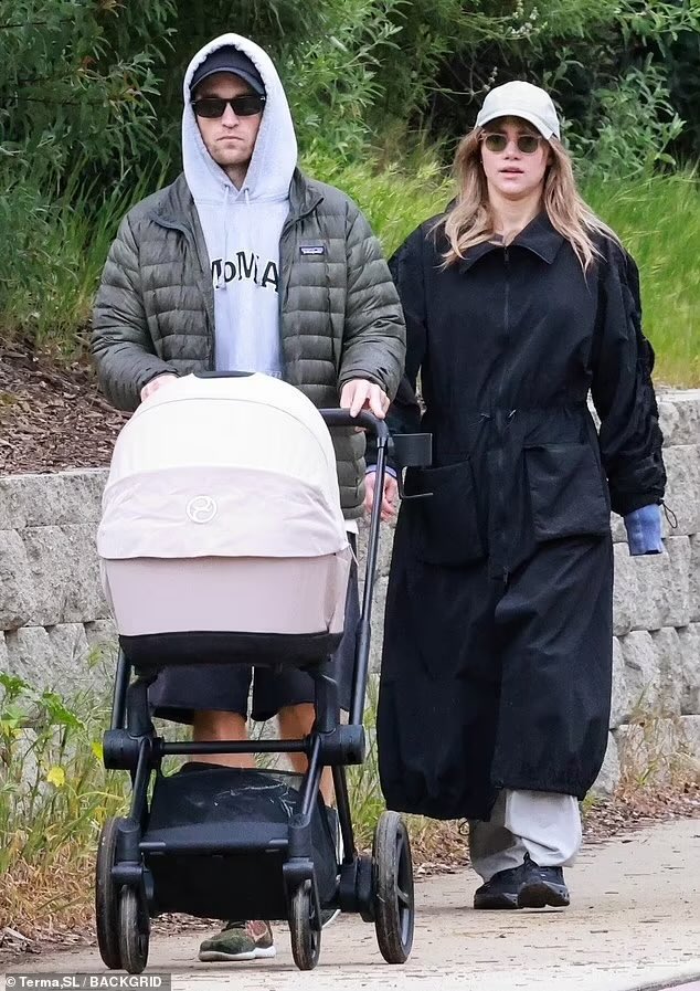 robert pattinson and suki waterhouse on a stroll with their baby this week is los angeles