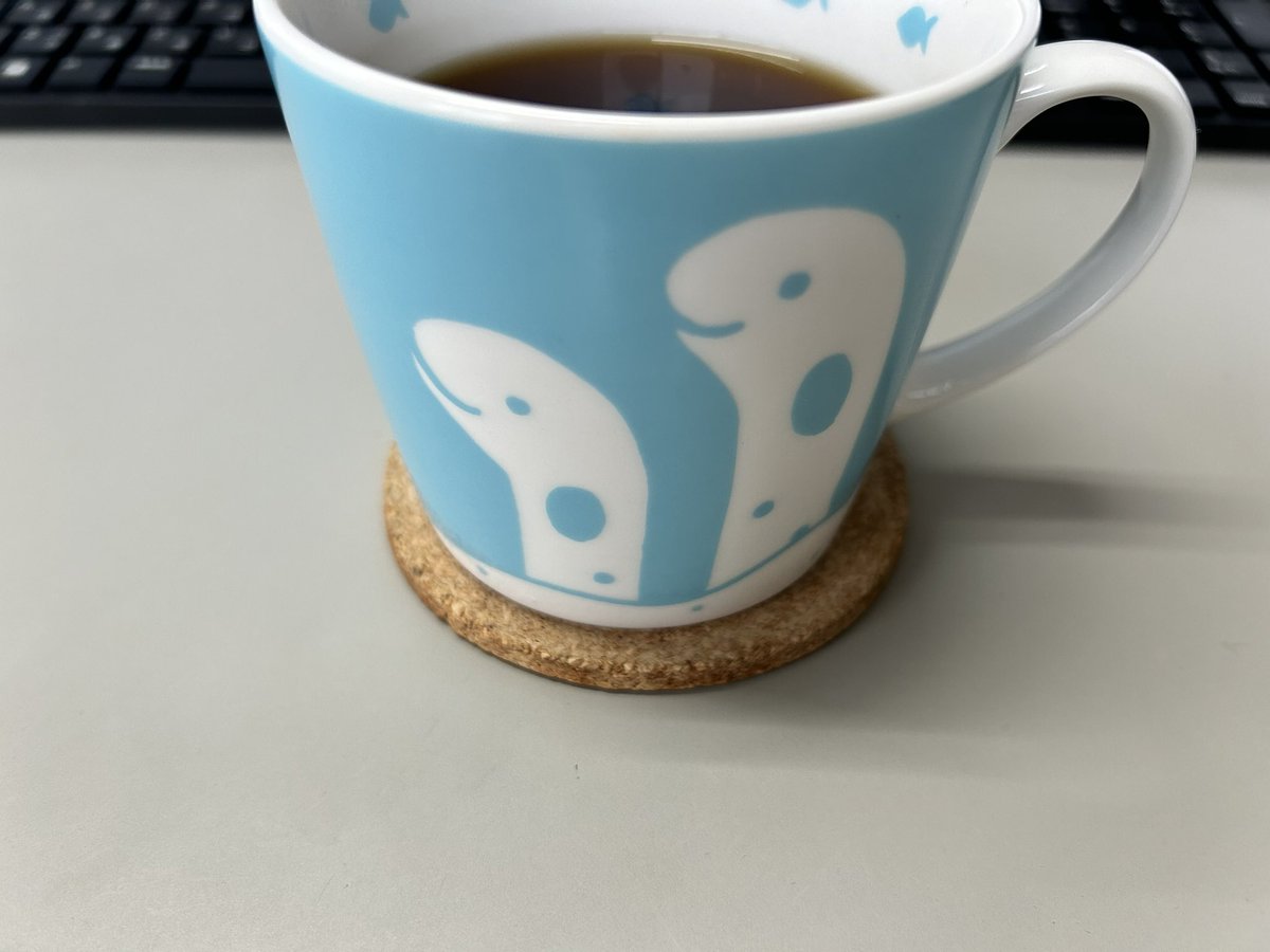 コーヒーブレイク入らせて頂きます☕️
よかったらみなさんが
職場で使ってるマグカップを
教えてください🌷

わたしは福岡のマリンワールドで買った
チンアナゴマグカップです☺️
#企業公式相互フォロー 
#企業公式春のフォロー祭 
#お気に入りのマグカップ 
#企業公式さんと繋がりたい