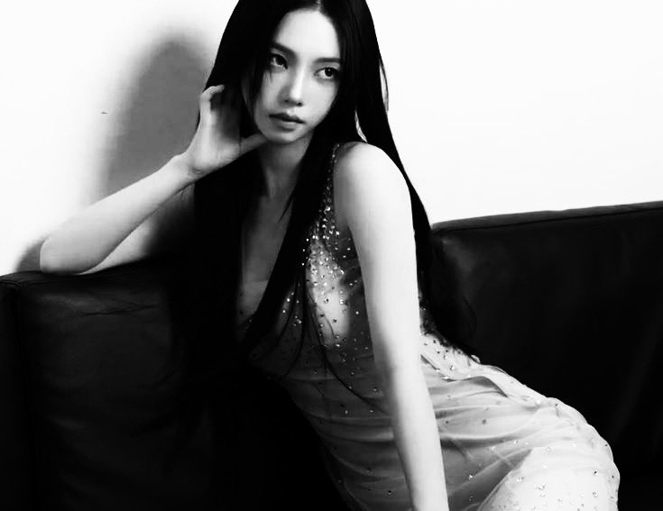 zone (@ev5ilq) on Twitter photo 