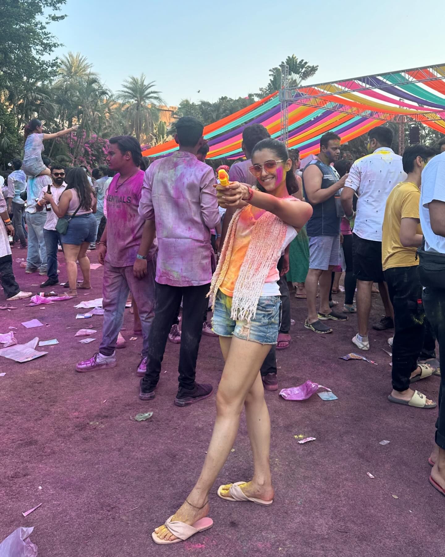 GJlK335bgAA6Ewh?format=jpg&name=large