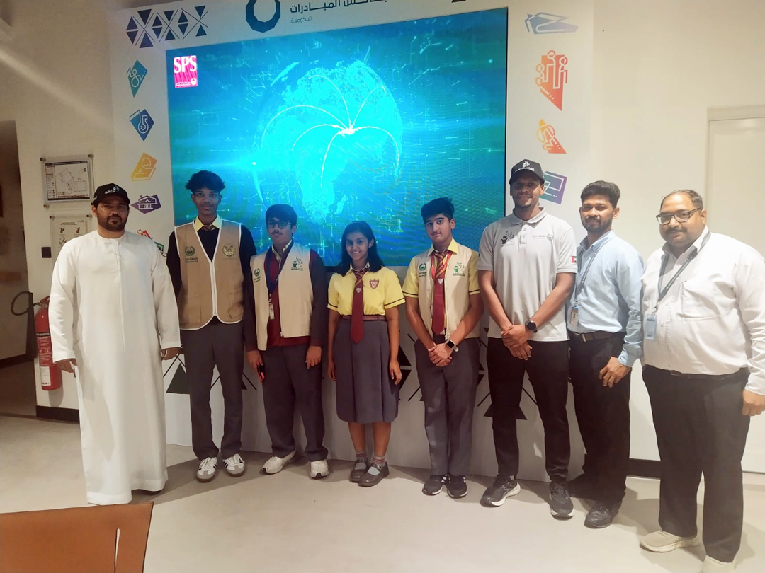 Students trained by #DubaiPolice for Ramadan Volunteering Program! Thanks to First Lieutenant for this community-connect opportunity. Let's embrace the spirit of giving this Ramadan! @DubaiPoliceHQ #RamadanVolunteering #CommunityConnect #DubaiPolice @KHDA @TeachersOfDubai