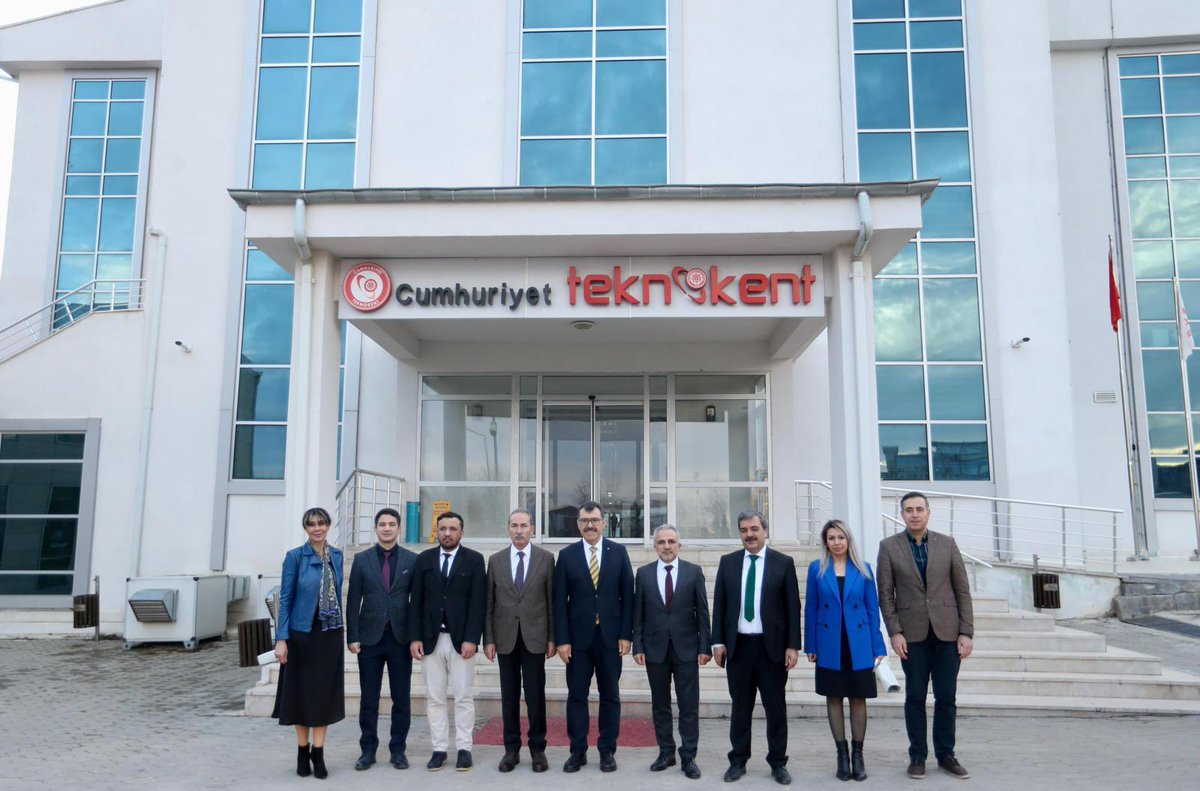 ✨Ar-Ge ve Yenilik Faaliyetleri ile Ülkemize Değer Katan Ekosistem Aktörlerimizi Ziyaret Ettik!

Sivas programımız kapsamında ilk olarak 6550 sayılı “Araştırma Altyapılarının Desteklenmesine Dair Kanun” kapsamında, Araştırma Altyapıları Komisyonu tarafından yakın zamanda “Tematik