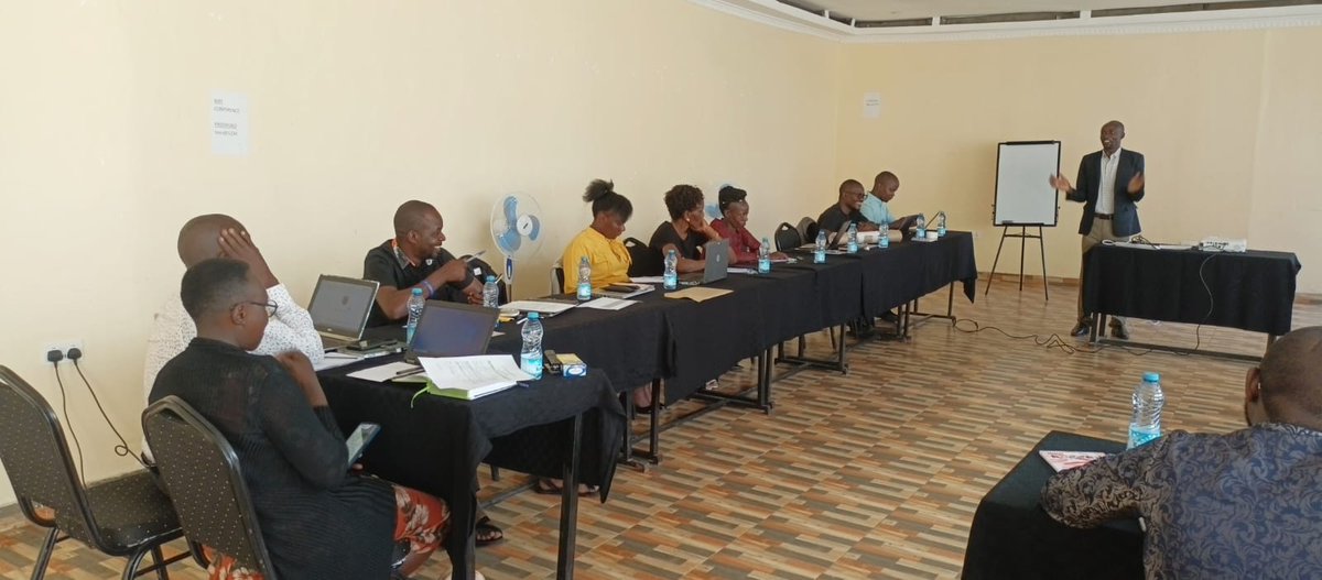 Underway! Lake Region Budget facilitators from 11 counties converge in Kakamega County for a consultative meeting to deliberate on how to strengthen budget advocacy in the lake region and enhance budget transparency across the region.
#CommunityEmpowermentke
#LakeRegionHub