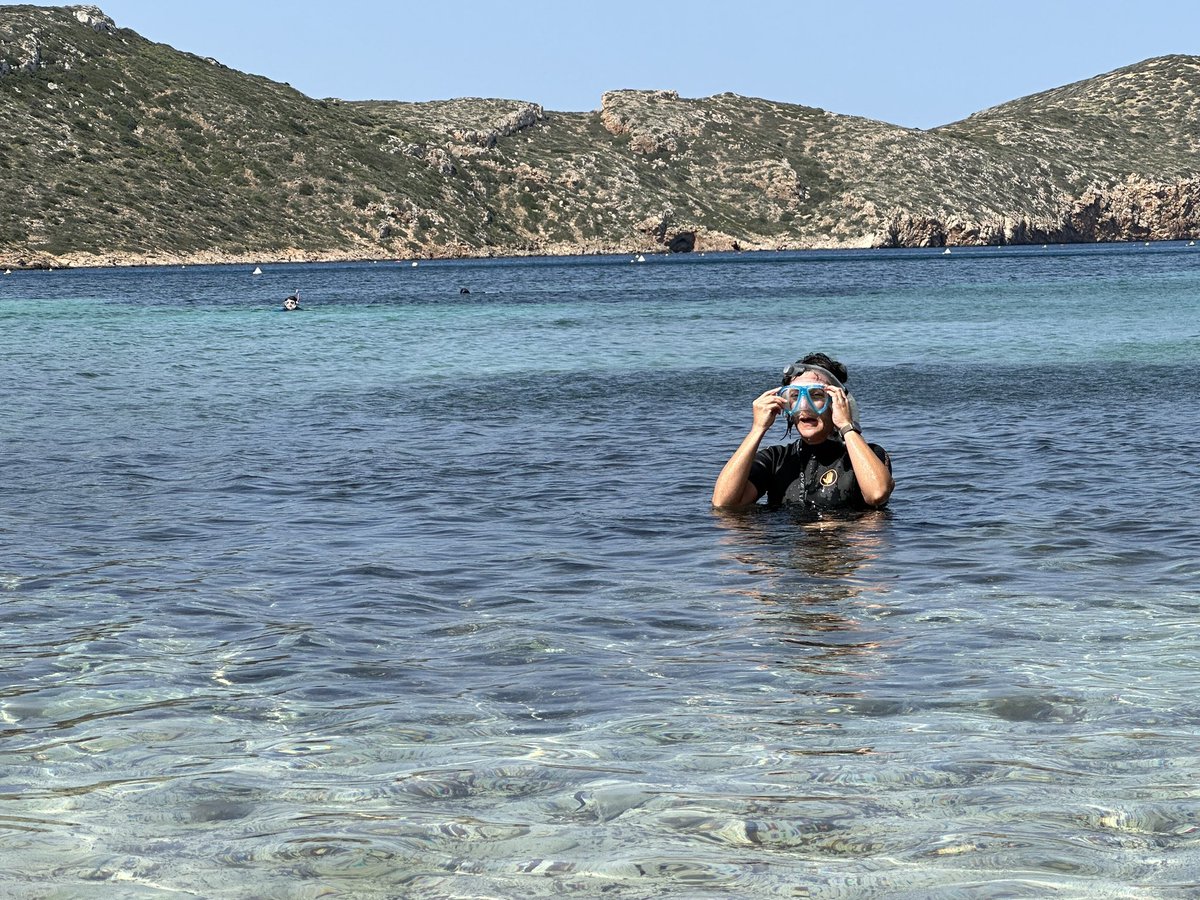 🌊✨ Gran experiencia en el Parque Nacional Marítimo-Terrestre de Cabrera como parte del proyecto YOU4BLUE YOU4BLUE es una iniciativa de Erasmus+ que busca transformar la relación de los jóvenes con el medio ambiente marino. #you4blue #erasmus+