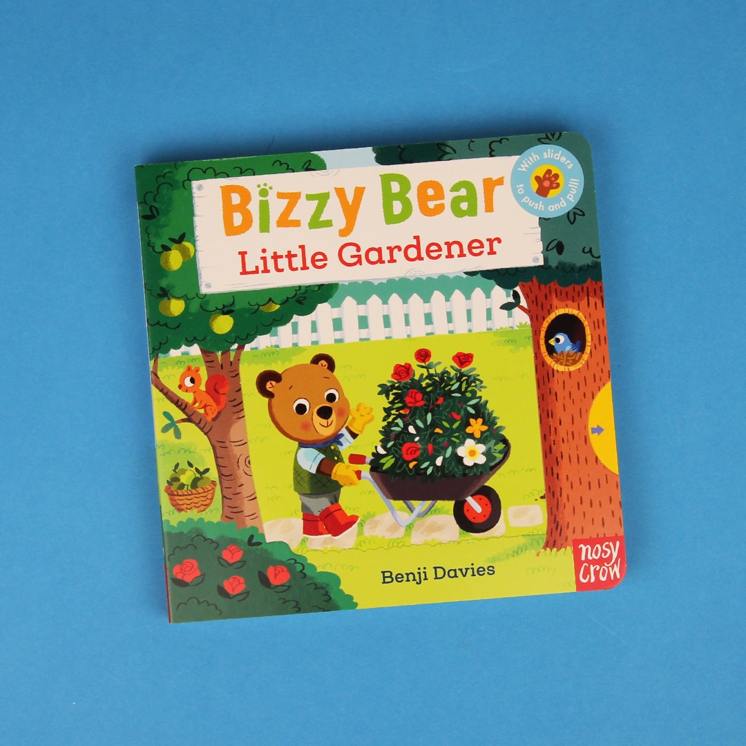 Join Bizzy Bear as he tends to his garden🌱🌷 The high level of interaction in this book builds confidence & engagement with books from a young age📚 Click here to get your copy of Bizzy Bear: Little Gardener🪴: ow.ly/oXRg50QYw77 @Benji_Davies