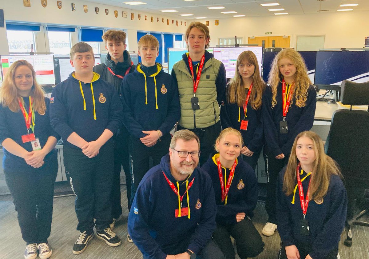 gordonstoun's tweet photo. Last Weds the #Gordonstoun Coastguard Training Watch visited the  Maritime Rescue  Coordination Centre in Aberdeen - where  ‘999 Coastguard’ calls come to &amp;  were delighted to see the button with ‘ Gordonstoun CRT’ operators can activate to call them out! 
#bigcommunity https://t.co/Q06Ra4z5JQ