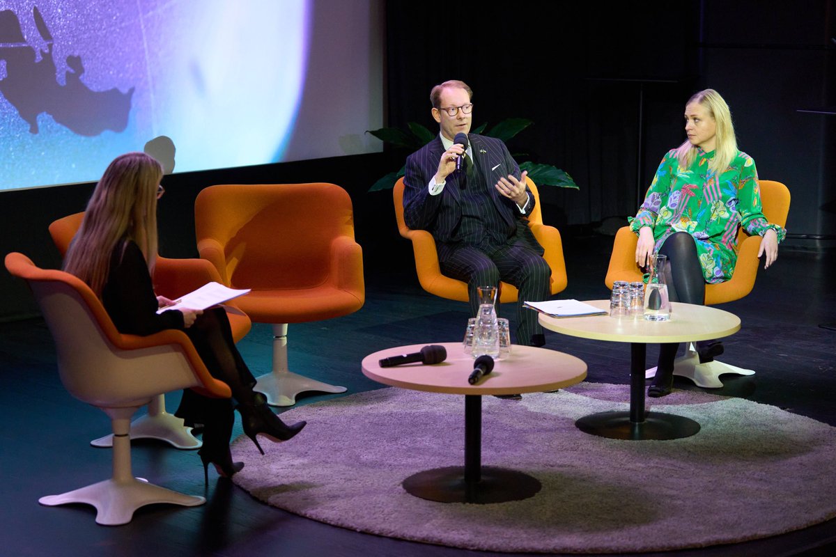 Viktiga diskussioner på Hanalys-seminariet. Finlands och Sveriges starka stöd till Ukraina kommer att fortsätta så länge det behövs. Tack alla som deltar i seminariet! 🇫🇮🇸🇪 #hanalys