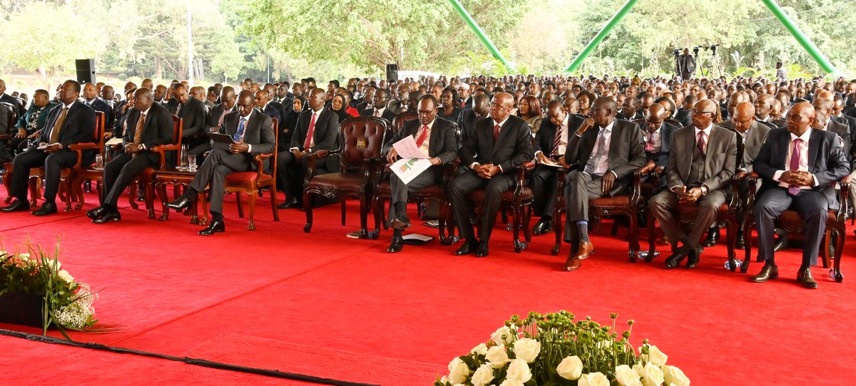 Our budgets and expenditures must be subjected to rigorous audit to eliminate abuse of public resources. We will leverage on technology to maximise on the value for money and boost service delivery. At @StateHouseKenya, Nairobi County, met Parastatal Chairpersons and Chief…