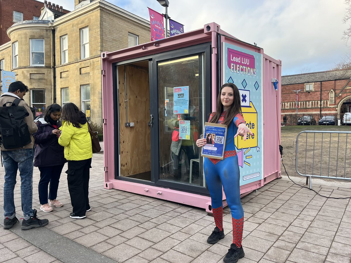 The question is why would we want the Playboxes to be in the heart of the UK property conference in Leeds?
@UKREiiF 
Is it because 
 we collectively (with @LeedsPlay @Child_Leeds @leedslibraries & many more) have made play, play streets, #playsufficiency a priority in our city?