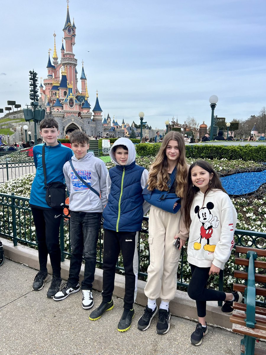 AGS Languages tweet media