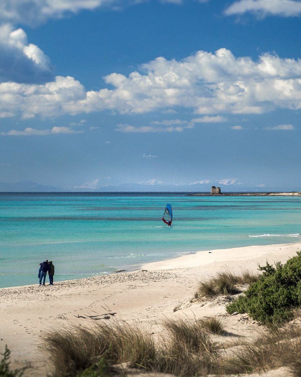 Sabbia finissima, acqua cristallina e il profumo della macchia mediterranea: siamo sul litorale tarantino 🌊 #WeAreinPuglia 📸 Luca Tocci