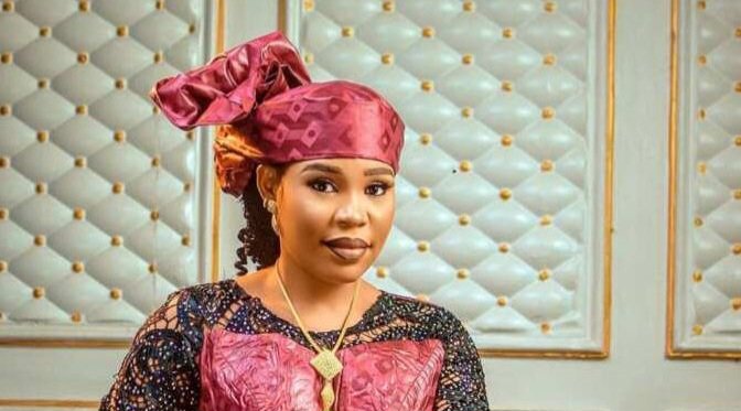 SaharaReporters's tweet image. Court Bans Kano-Based Tiktoker, Murja Kunya Arrested By Hisbah From Using Social Media | Sahara Reporters bit.ly/49rq8L7