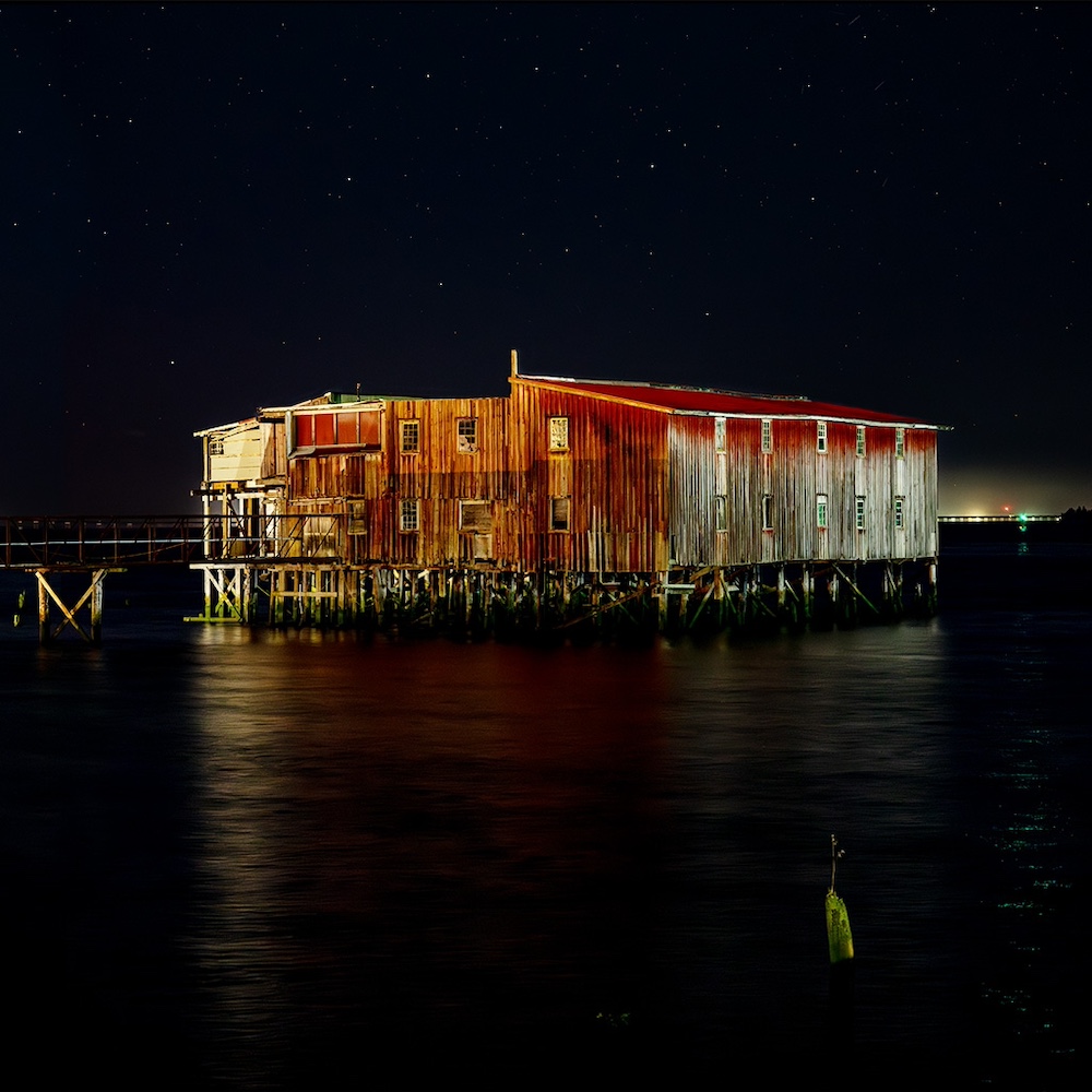 "Big Red, Astoria" © Don Craig <a href="/tripleflash/">Don Craig</a> - 1/43 images in BCC Members Exhibition at the Wellesley Free Library, 530 Washington Street, Wellesley, MA.

The show ends Thursday 3/28, please come visit these last few days! More info at bostoncameraclub.org.