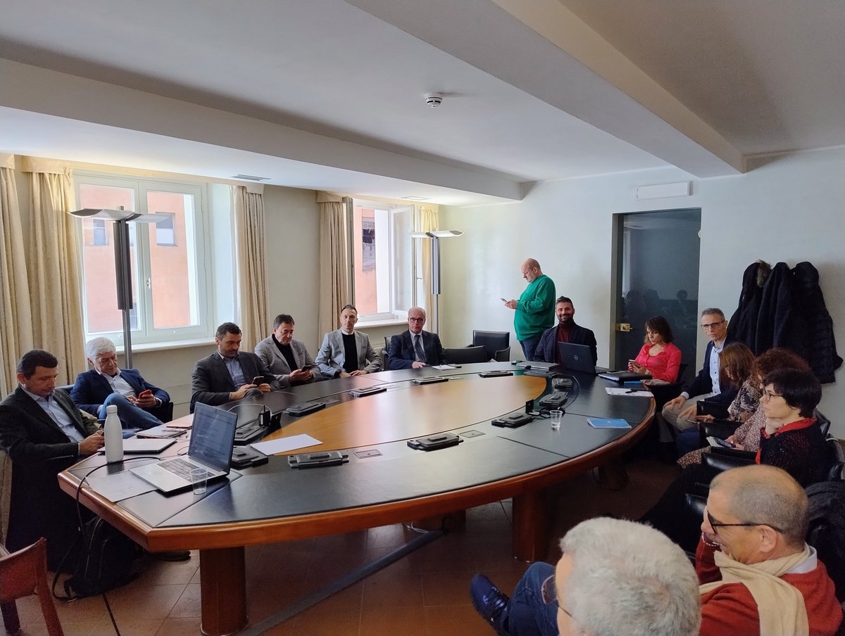 Con @secondowelfare stiamo lavorando insieme a @fondazionemps per avviare un percorso di #WelfareAziendale 'a filiera corta', con attenzione al #territorio di #Siena. L'obiettivo è quello di far dialogare #fornitori locali e micro e piccole #imprese.