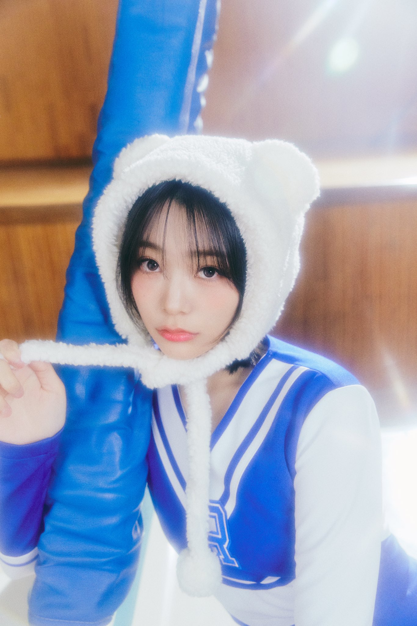 GJlcKc0bkAEbv1C?format=jpg&name=large