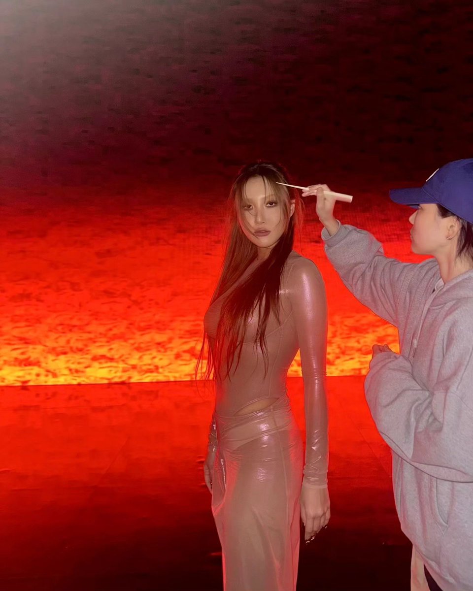 yongsun2da's tweet image. SORRY HYEJIN WHAT THE F