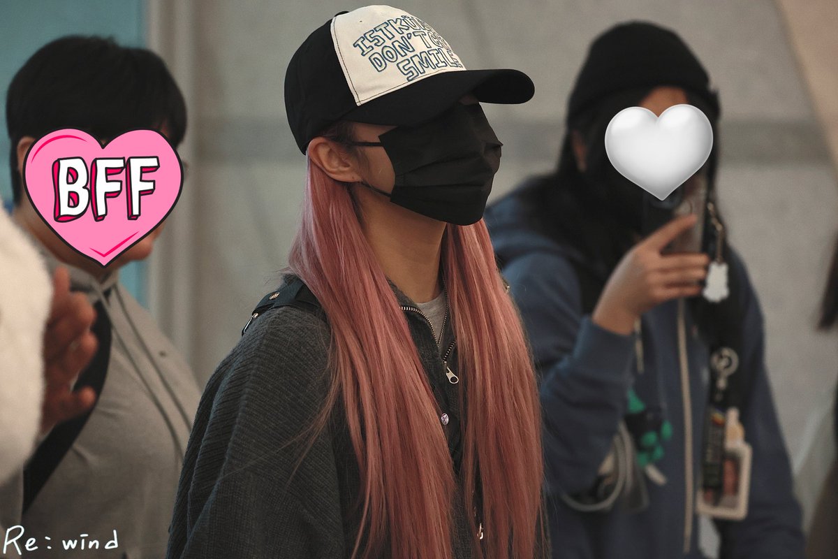 yongsun2da's tweet image. pink right? pink..
