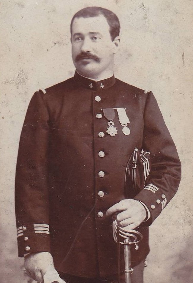 TheatrumBelli's tweet photo. 26 mars 1916 : mort au combat du général #Largeau (bois d’Avocourt – Meuse). Le conquérant et pacificateur du #Tchad tombe en tête de sa brigade.
https://t.co/LQUDekH3T7 https://t.co/tzbeXT9j2y